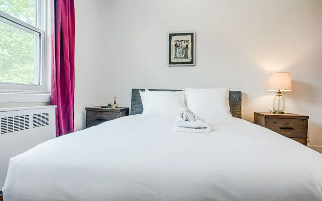 Serene 3br In Cote Des Neiges By Sonder