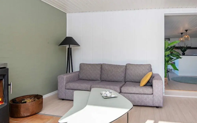 6 Person Holiday Home in Logstor