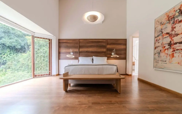 w Incredible 5BR House w Jacuzzi in El Poblado