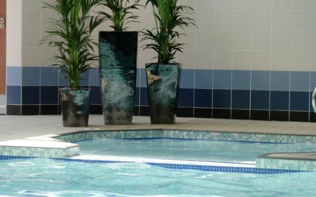 Burleigh Court Hotel