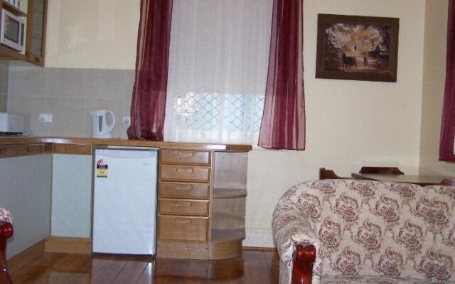 RJ's Bed & Breakfast