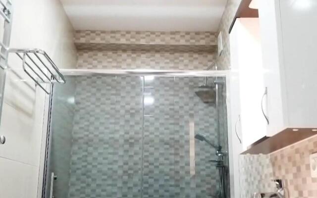 Leo Group BEST SUITE 09-44