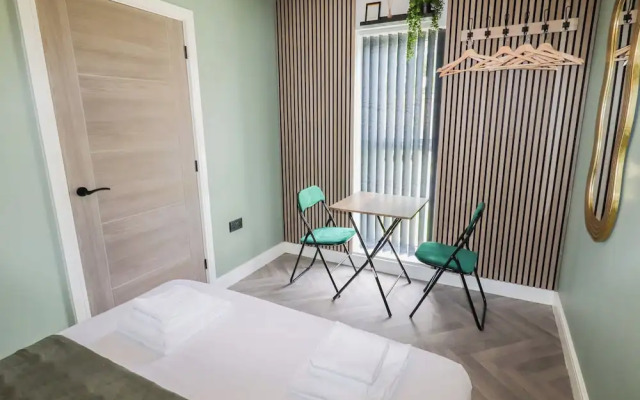 Valley Lodge 4 - North Wales Eco Lodges