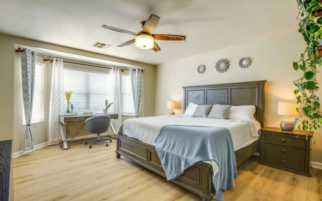 Fenced-in Pool & Patio: Gilbert Home!