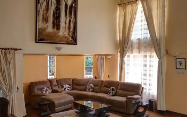 Adies Garden Suites