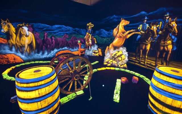 Holiday Inn Express & Suites Bryan