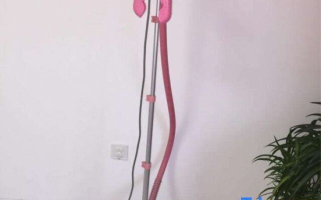 Time ONE International Apartment (Shenzhen Huaqiangbei Branch)