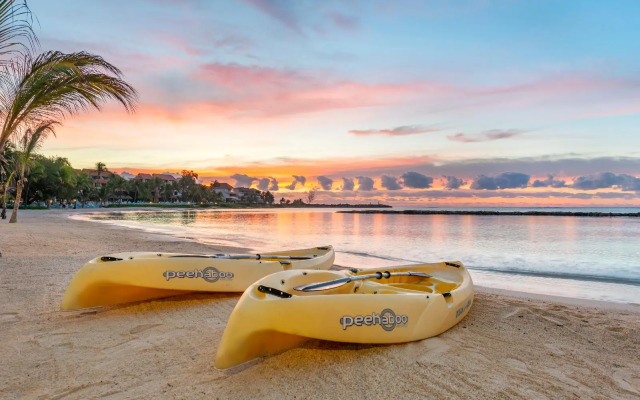 PA Beach Club & Hotel