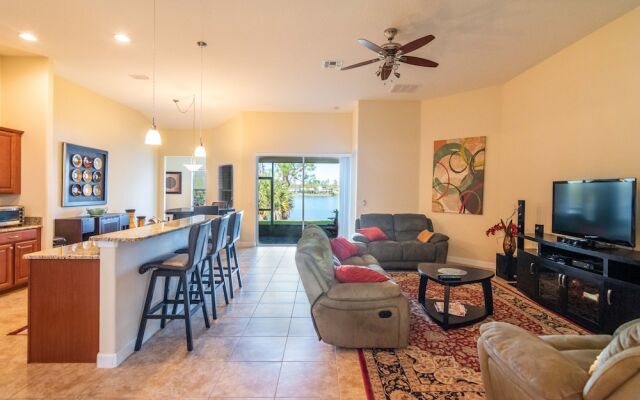 Disney Lake House Minutes From Airport