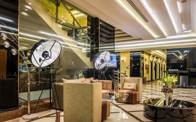 Almuhaidb Al Takhasosi Suites