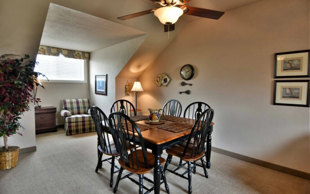 Unit 317 Tagalong Condo 3 Bedroom Condo by RedAwning