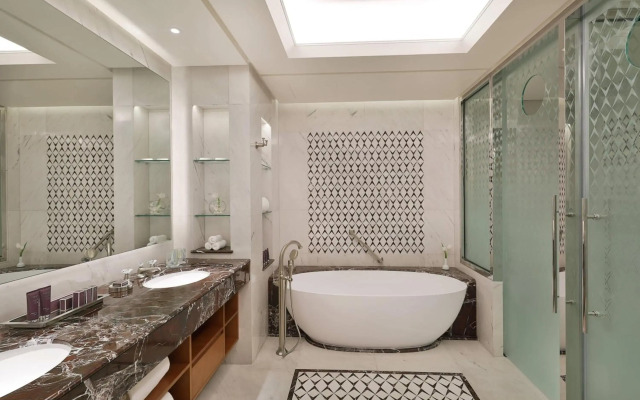 Al Bustan Palace, a Ritz-Carlton Hotel