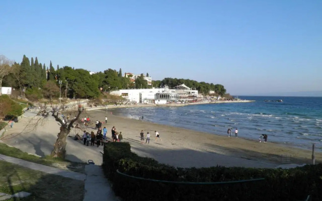 Beach City Pearls Apartments