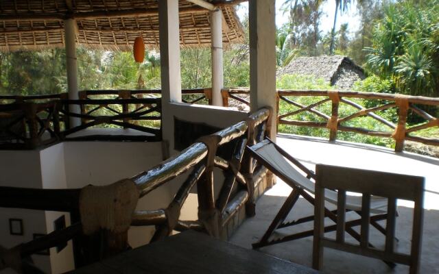 Casa Umoja Guesthouse