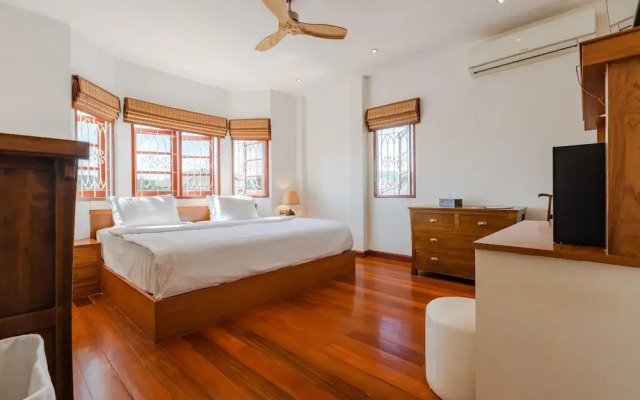 Tropical 6 Bedroom Villa Sanctuary