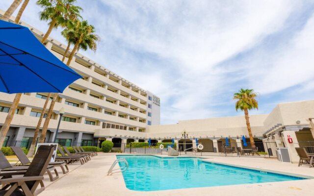Four Points by Sheraton Phoenix South Mountain