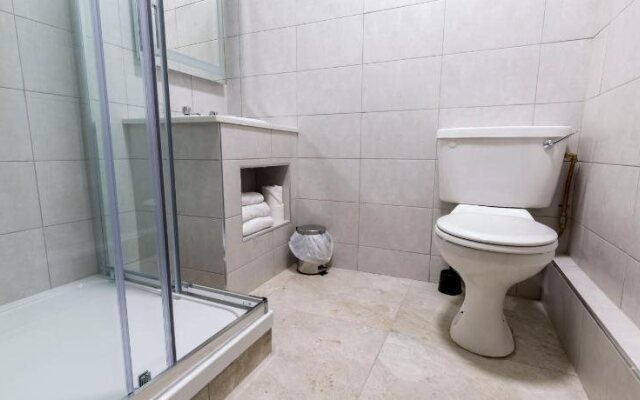 Ivy Tower Hotel