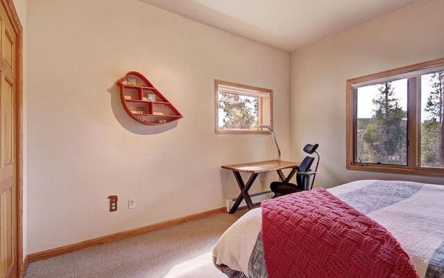 10 Southface 5 Bedroom Home by RedAwning