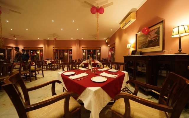 Hotel Dev Vilas