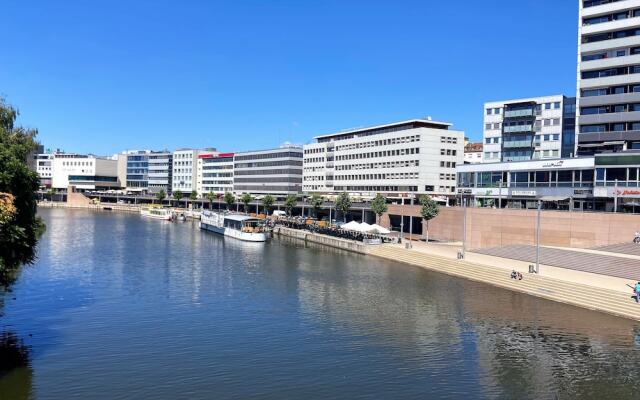 Hotel Stadt Hamburg am Fluss Saarbrücken