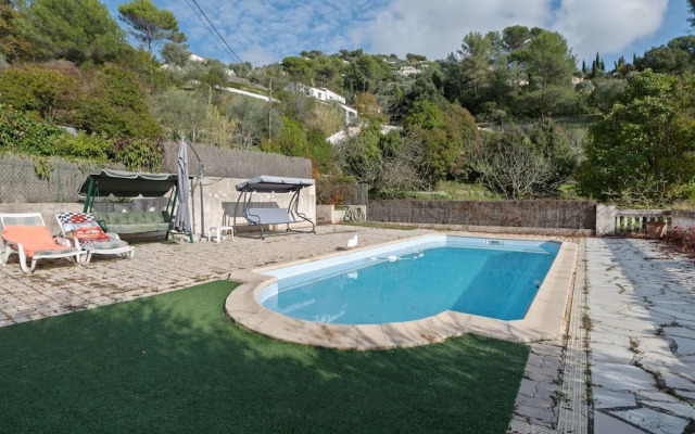 Charming Flat With Pool