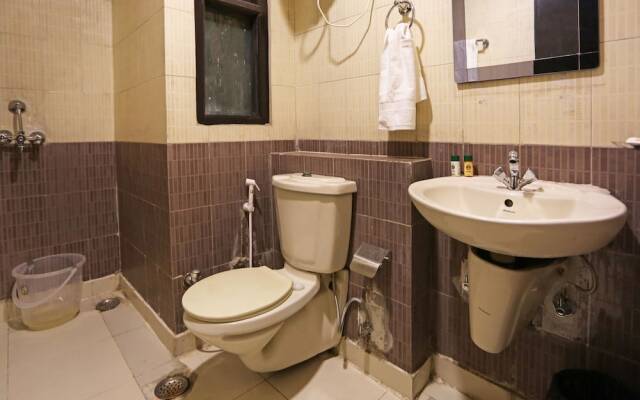 OYO Townhouse 004 Sector 51 Noida