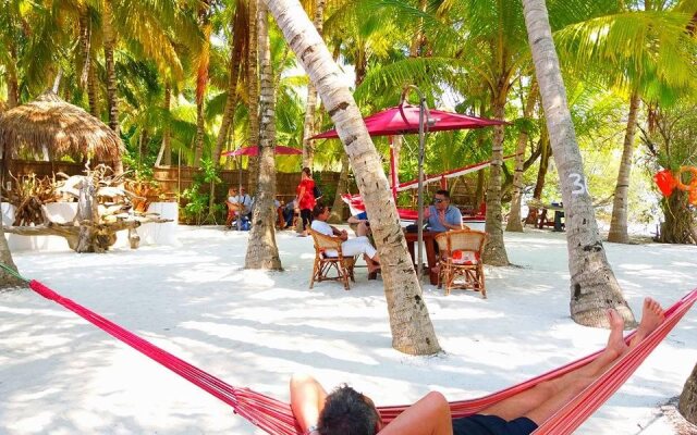 Vashafaru Inn