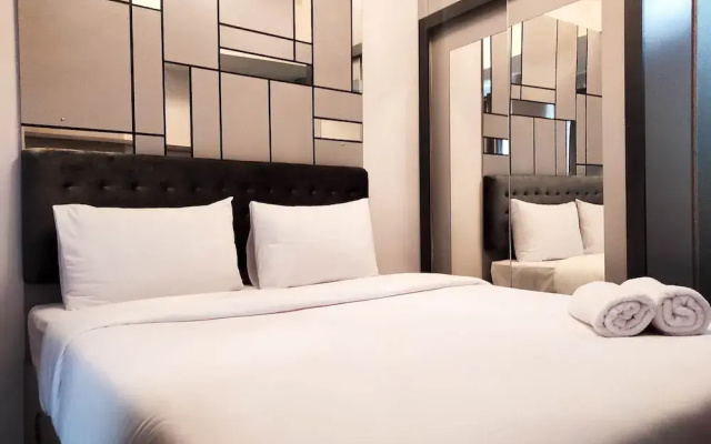 Nice And Elegant Studio At Vida View Makassar Apartment