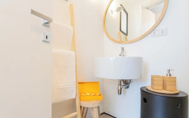 P Terrace by Rent all Como