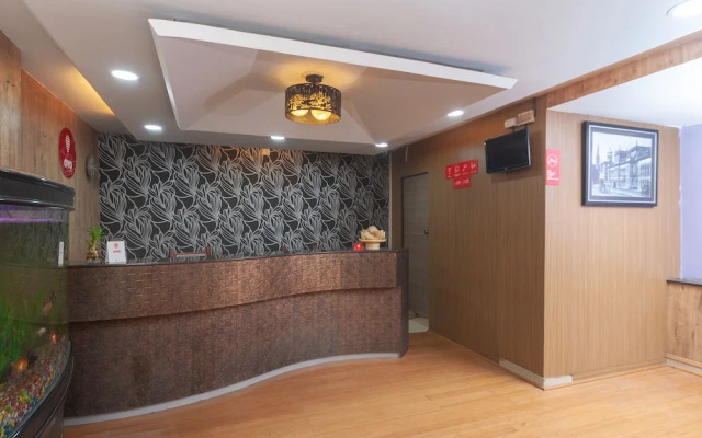 Collection O 24305 Ateendra Inn