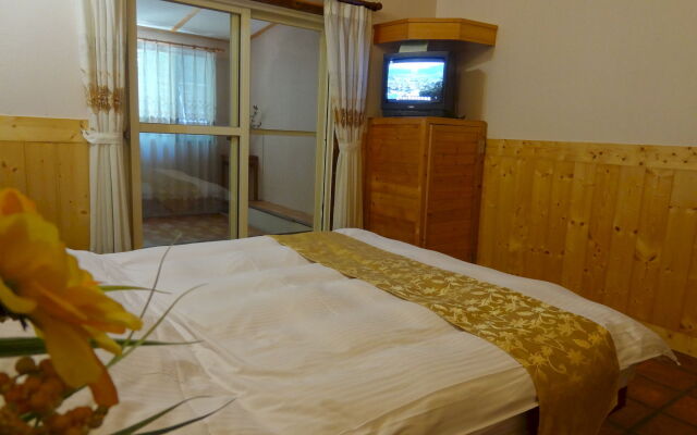 Shan Shui-Yuan Vege Guest House