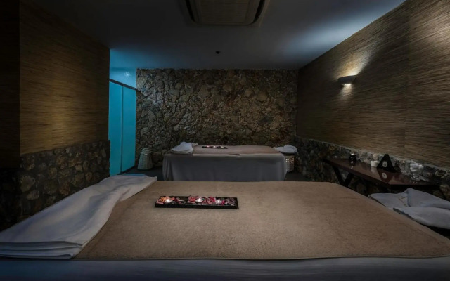 Diamond Deluxe Hotel Wellness & Spa - Adults only