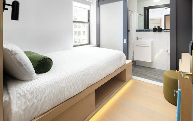 Little Charlie Hotel