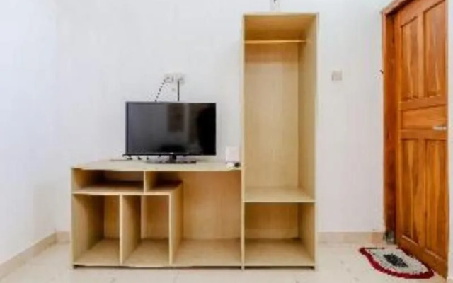 Griya Limasan Hotel by ZUZU