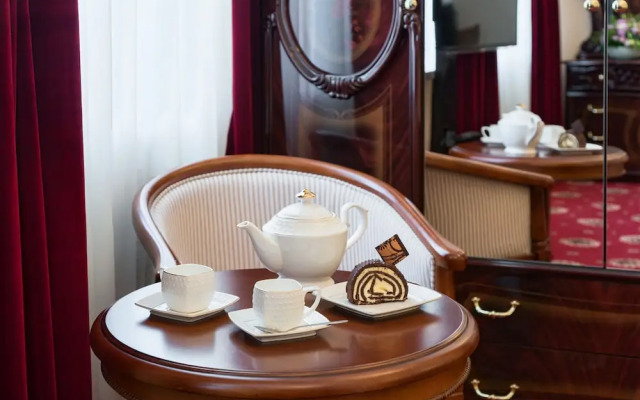 Home Hotel At Kamergersky Pereulok