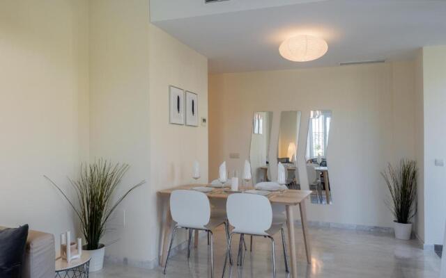 2275-Superb new apt on Valle Romano, golf view