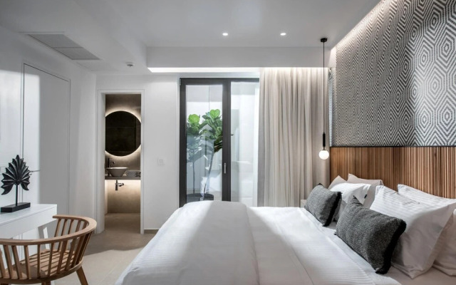 Made By The Sea Villas 17 Bdrm