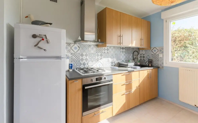 Family Home 2 Steps From the Beach