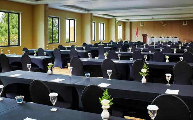eL Hotel Malang