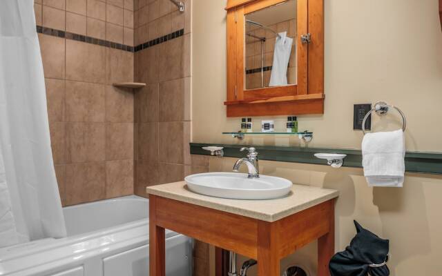 Tamarack Lodge of Traverse City