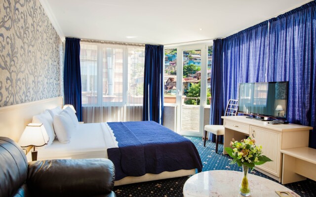 Hotel Sharden