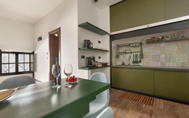 3251 Dellatita Suite by Barbarhouse