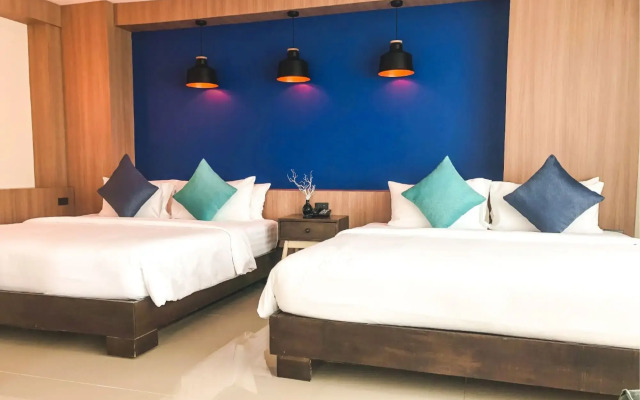 The Sixteenth Naiyang Beach Hotel