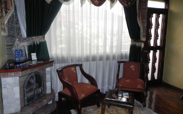 Hotel NASS Sol de Quito