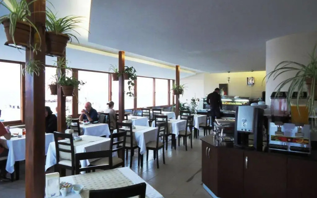 Artefes Hotel Old City