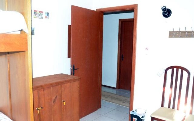 Pop Hostel