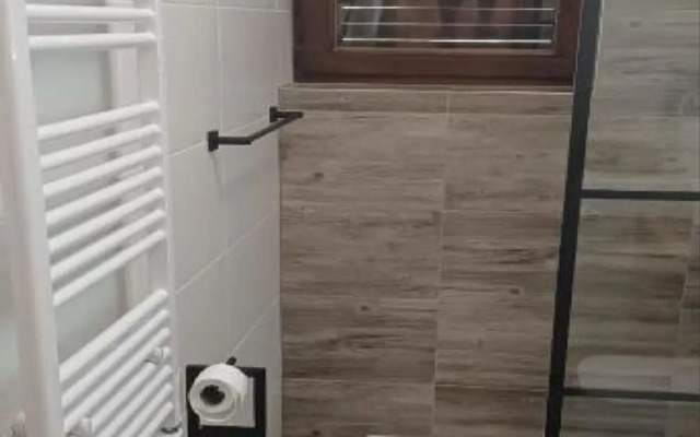 Apartment RR - One Bedroom Apartment With Balcony