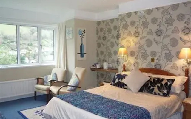 The Lodge Country Guest House