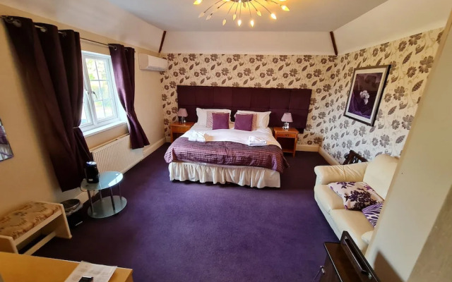 OYO Lavender House Hotel