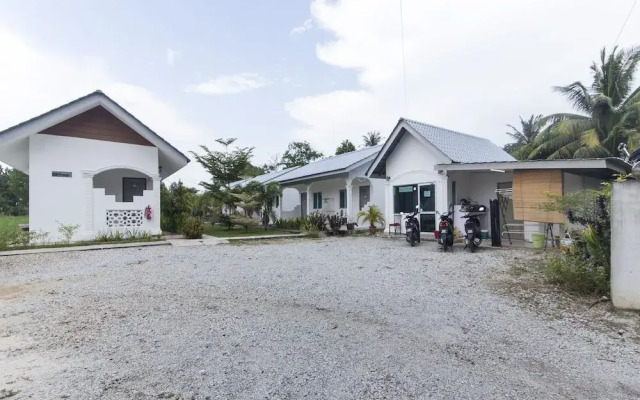 Oyo 44028 Alpha Motel